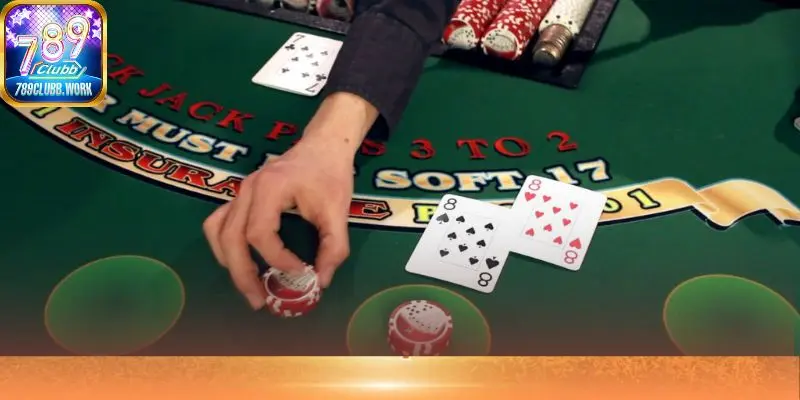 Dealer trong blackjack luôn phải rút bài đến 17 điểm